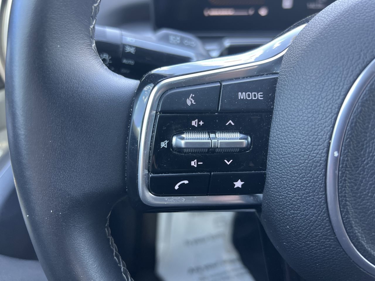 Used 2025 Kia Sorento S w/ Panoramic Sunroof Package AWD/4WD image 19