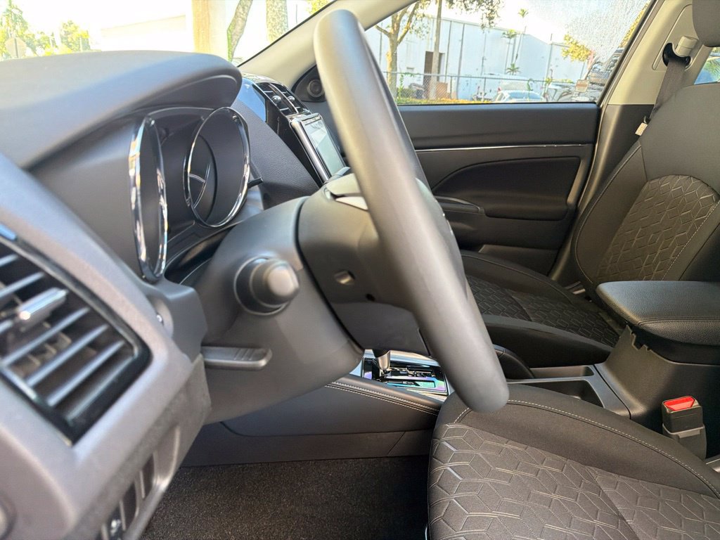 New 2027 Mitsubishi Outlander Sport ES FWD image 31