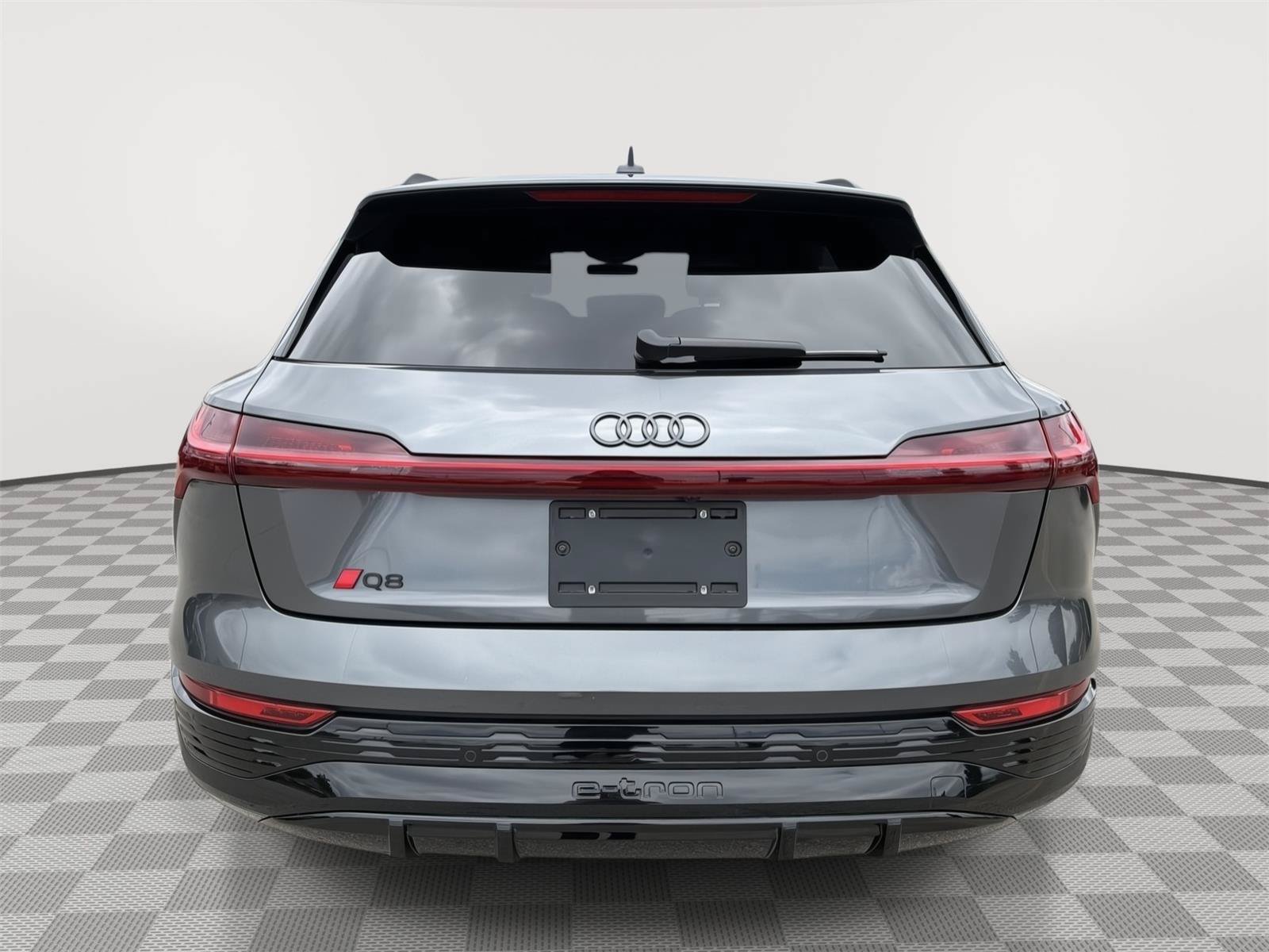 Certified 2024 Audi Q8 e-tron Prestige w/ Prestige Package AWD/4WD image 4
