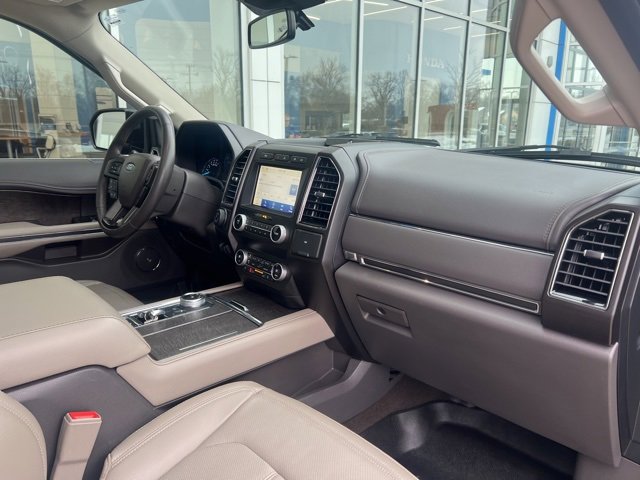 Used 2021 Ford Expedition Limited image 32