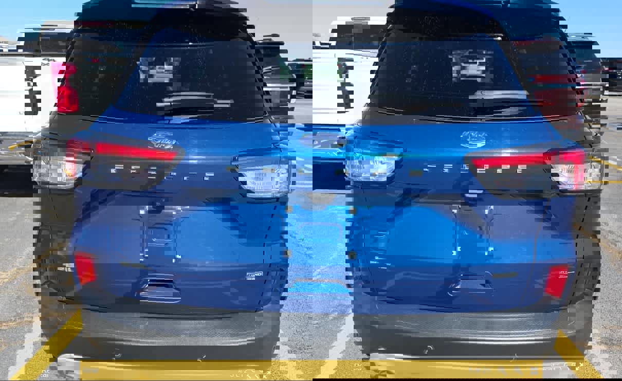 Used 2022 Ford Escape SEL w/ Technology Package image 7