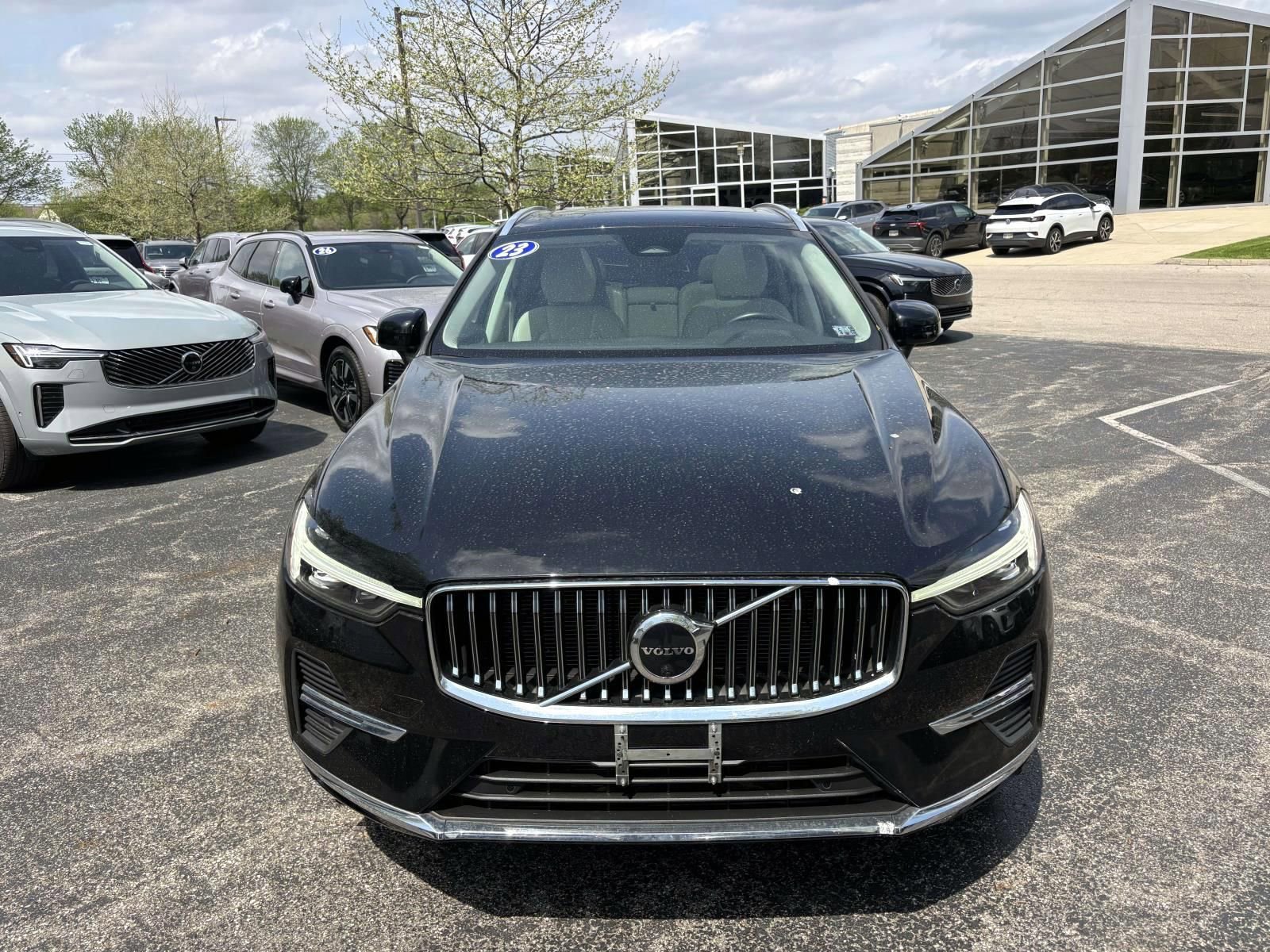 Used 2023 Volvo XC60 B5 Plus w/ Protection Package image 2