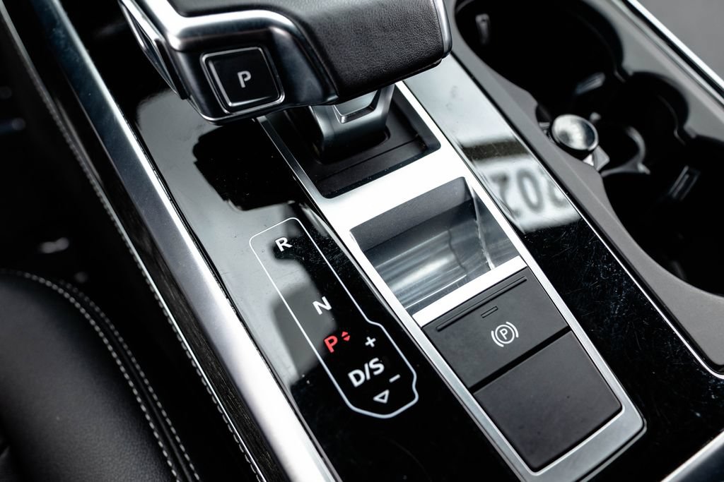 Used 2025 Audi Q7 3.0T Premium Plus AWD/4WD image 24