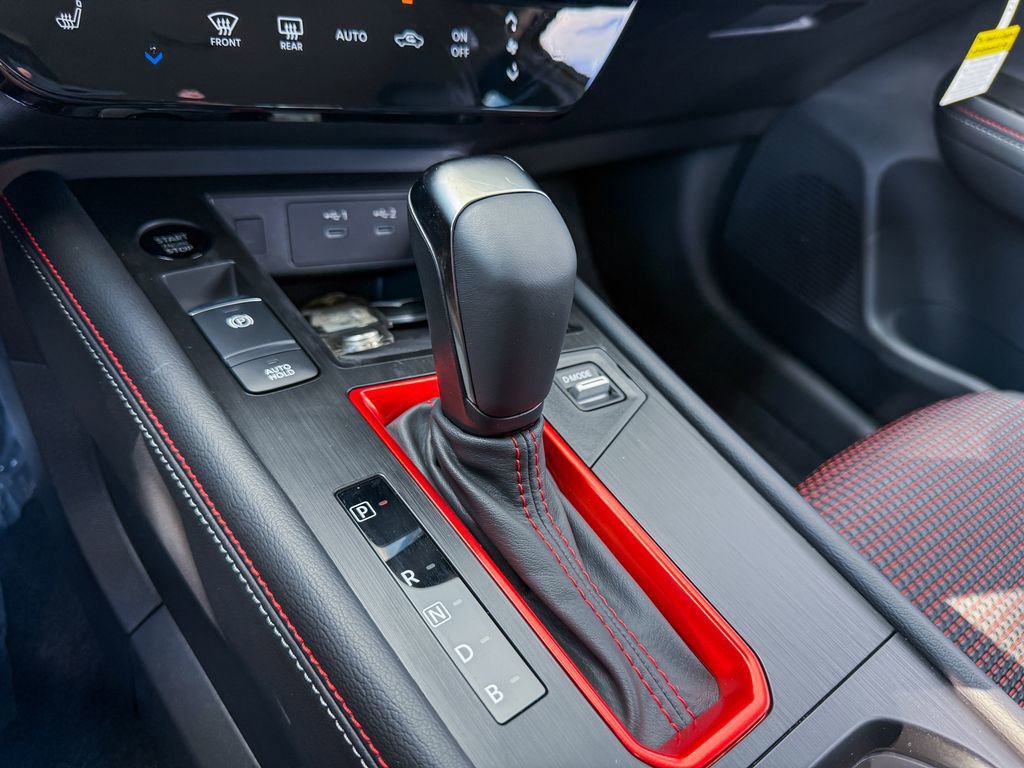 New 2026 Nissan Kicks SR w/ Cold Weather Package image 15