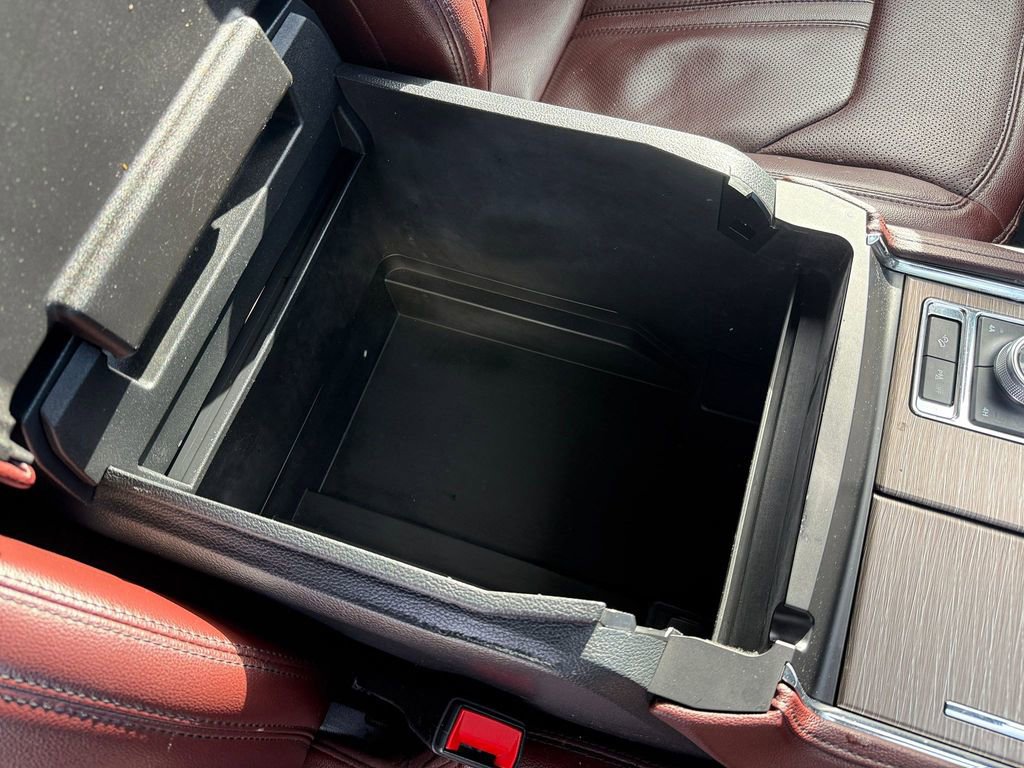 Used 2022 Ford Expedition Limited image 35