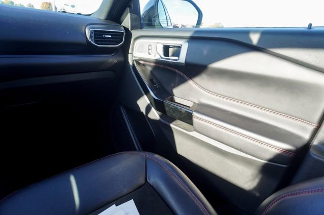 Used 2022 Ford Explorer ST-Line image 29