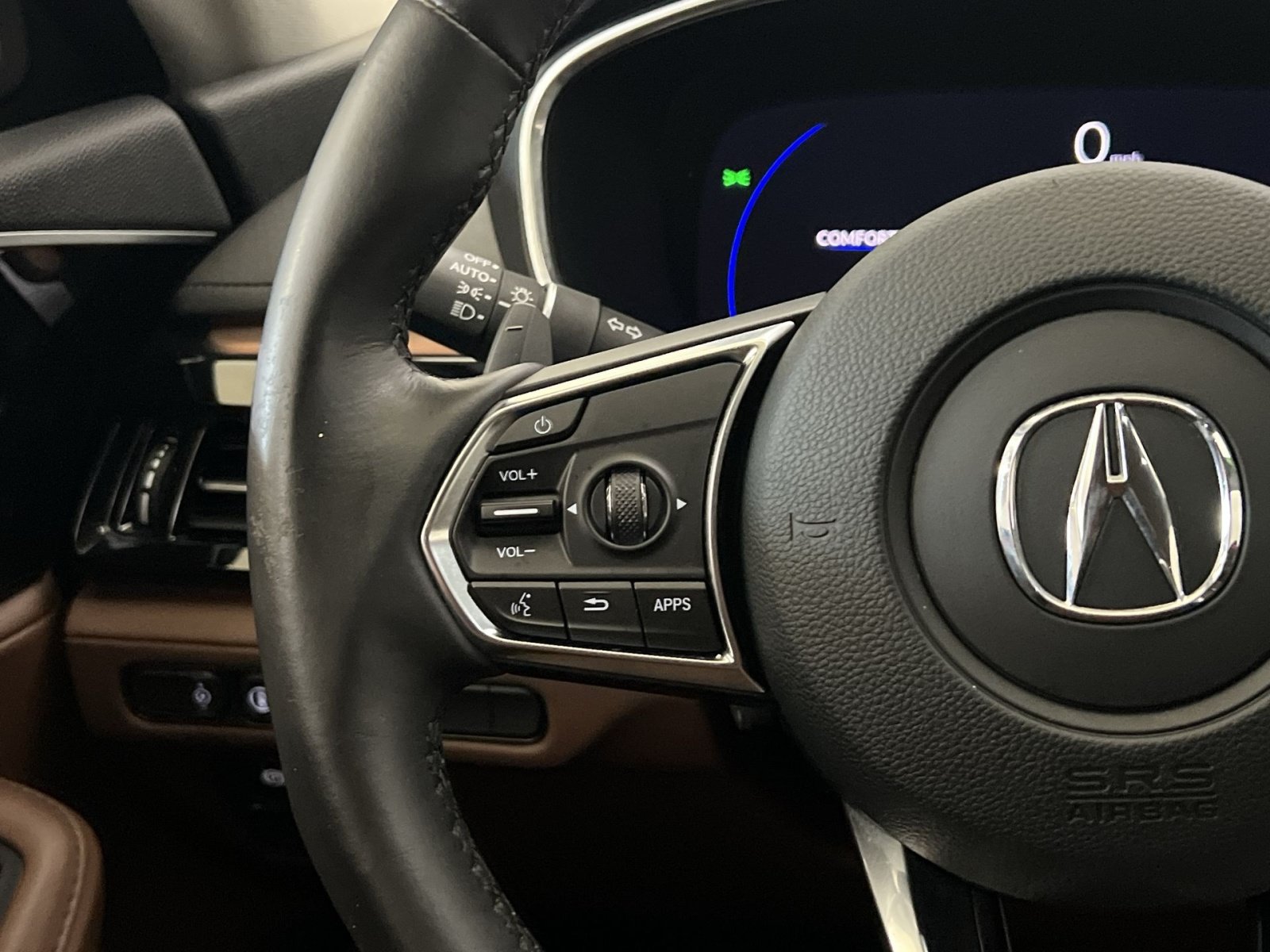 Used 2023 Acura MDX SH-AWD w/ Technology Package image 35