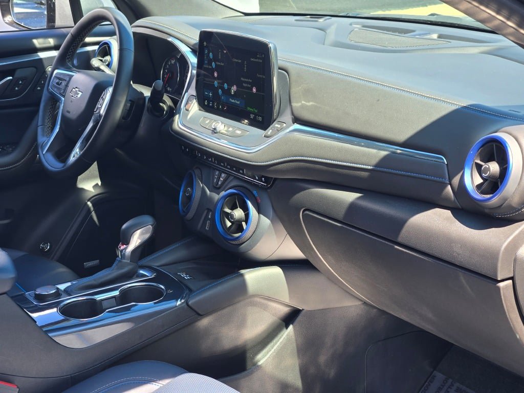 Certified 2023 Chevrolet Blazer RS w/ Driver Confidence II Package AWD/4WD image 9