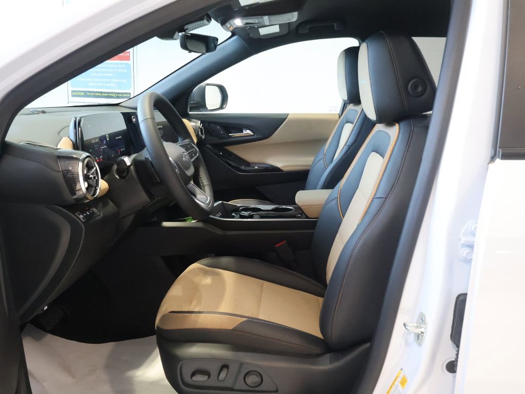 New 2026 Chevrolet Equinox ACTIV w/ Safety and Technology Package image 12