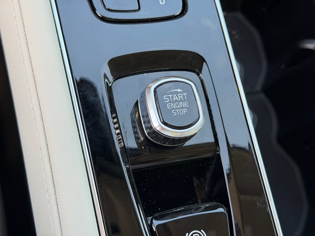 New 2026 Volvo XC90 B6 Ultra AWD/4WD image 29