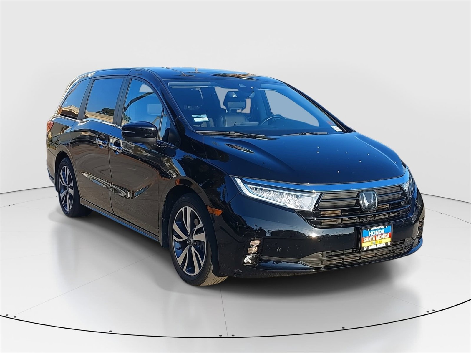Used 2023 Honda Odyssey Touring image 3