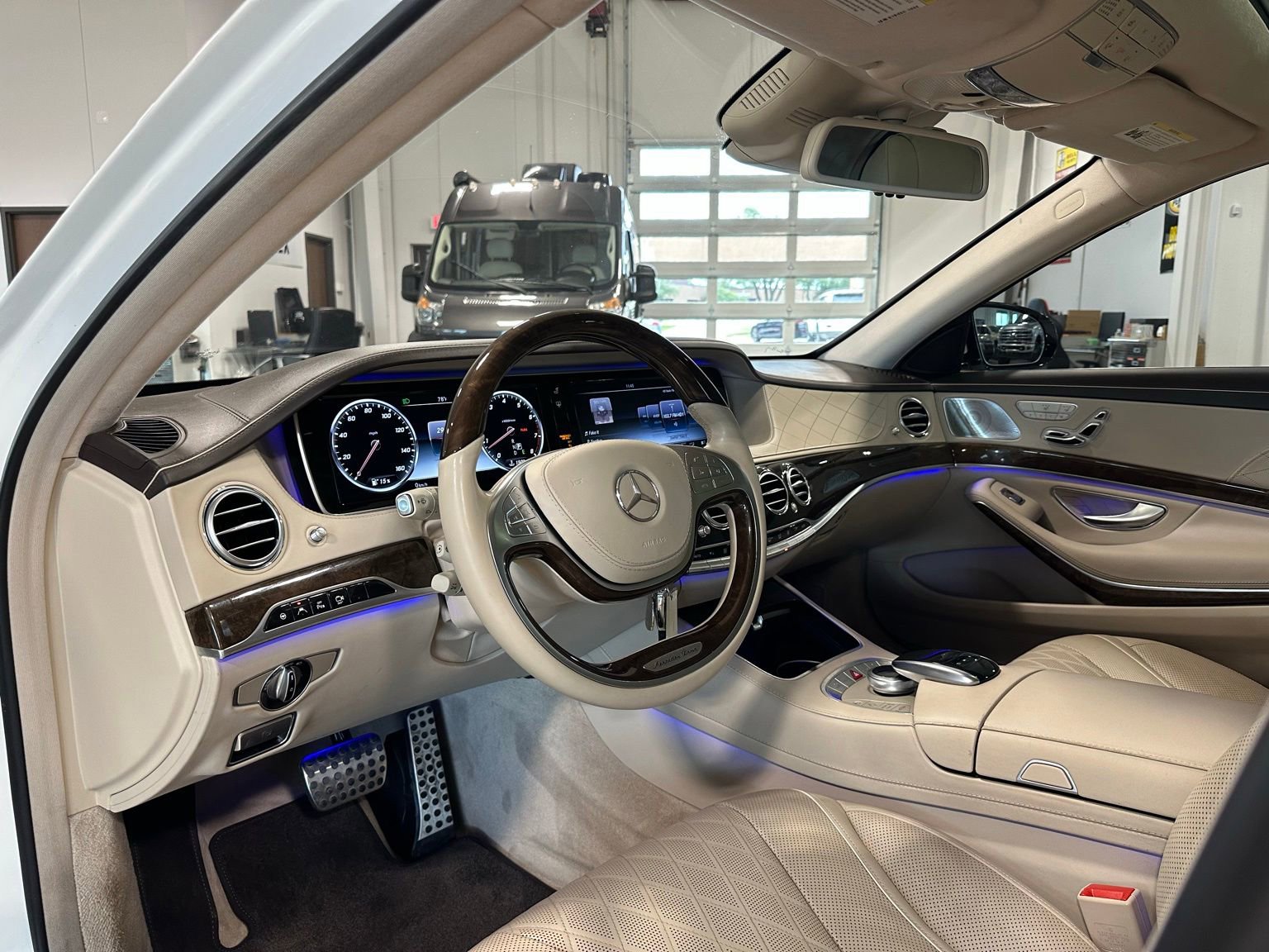 Used 2017 Mercedes-Benz S 550 Sedan image 14