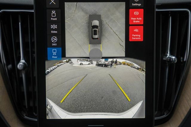 New 2026 Volvo XC60 B5 Plus w/ Protection Package Premier image 40