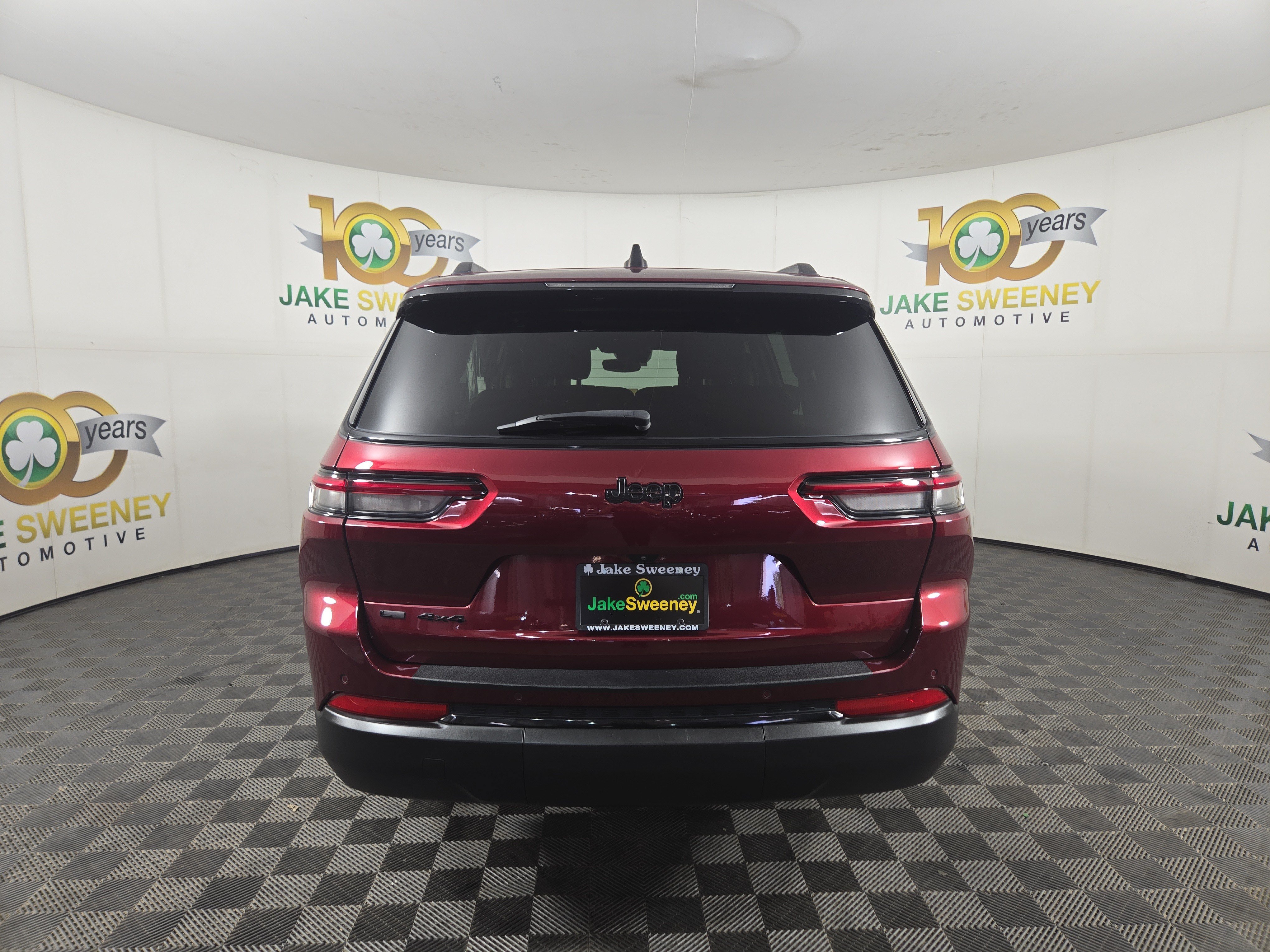 Used 2023 Jeep Grand Cherokee L Laredo AWD/4WD image 7
