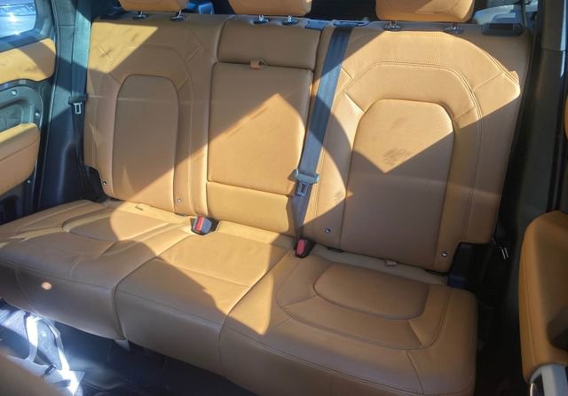 Used 2024 Land Rover Defender 110 S image 9