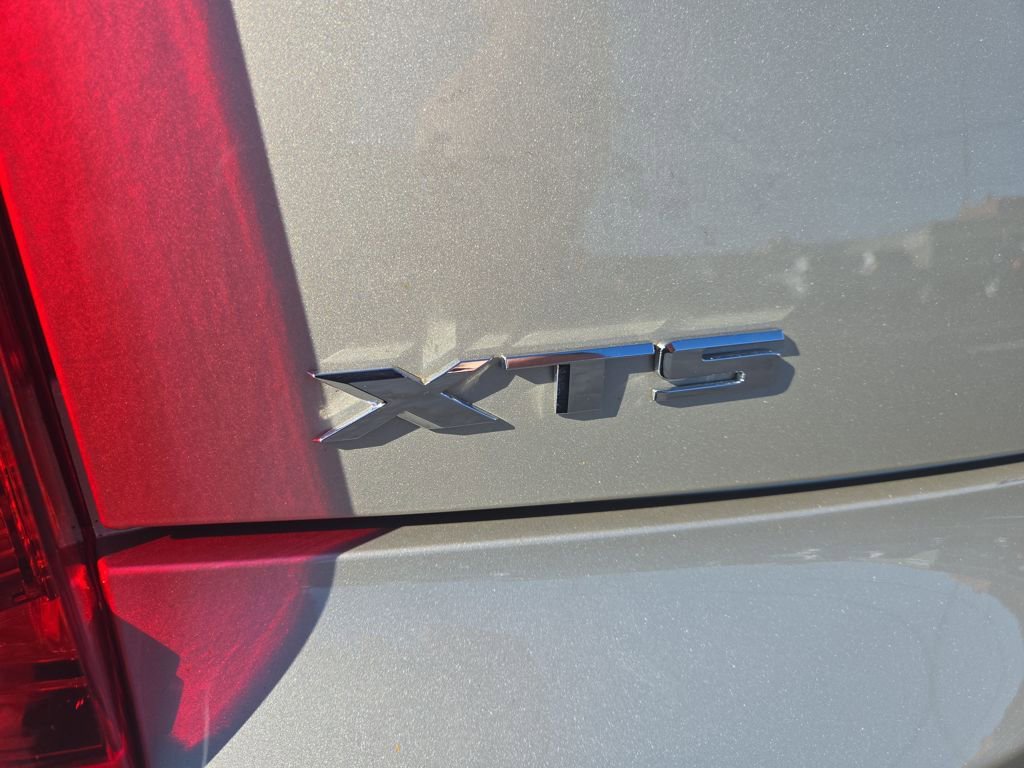 Used 2014 Cadillac XTS Luxury w/ Driver Awareness Package image 31