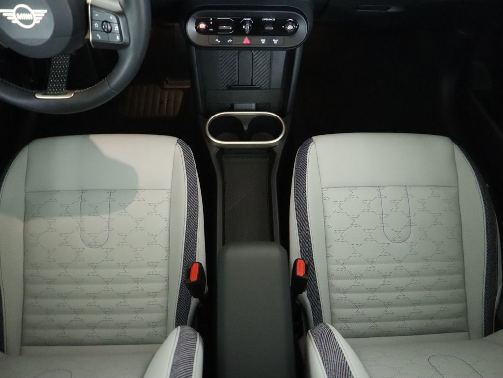 Certified 2025 MINI Cooper S image 16