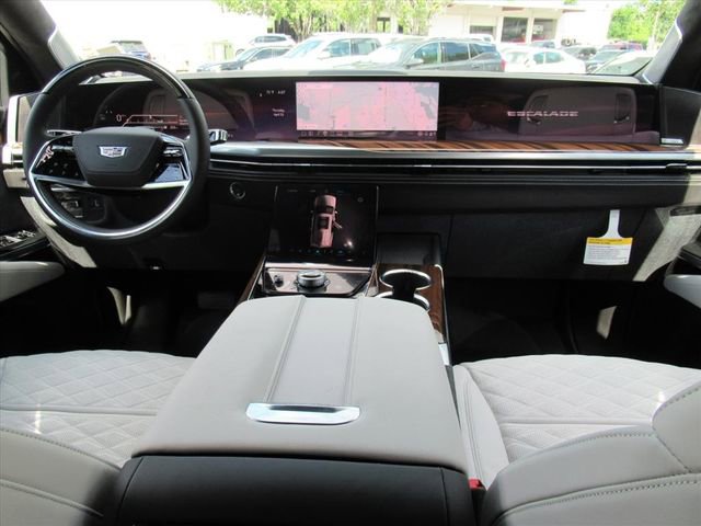New 2026 Cadillac Escalade ESV Platinum Sport AWD/4WD image 11