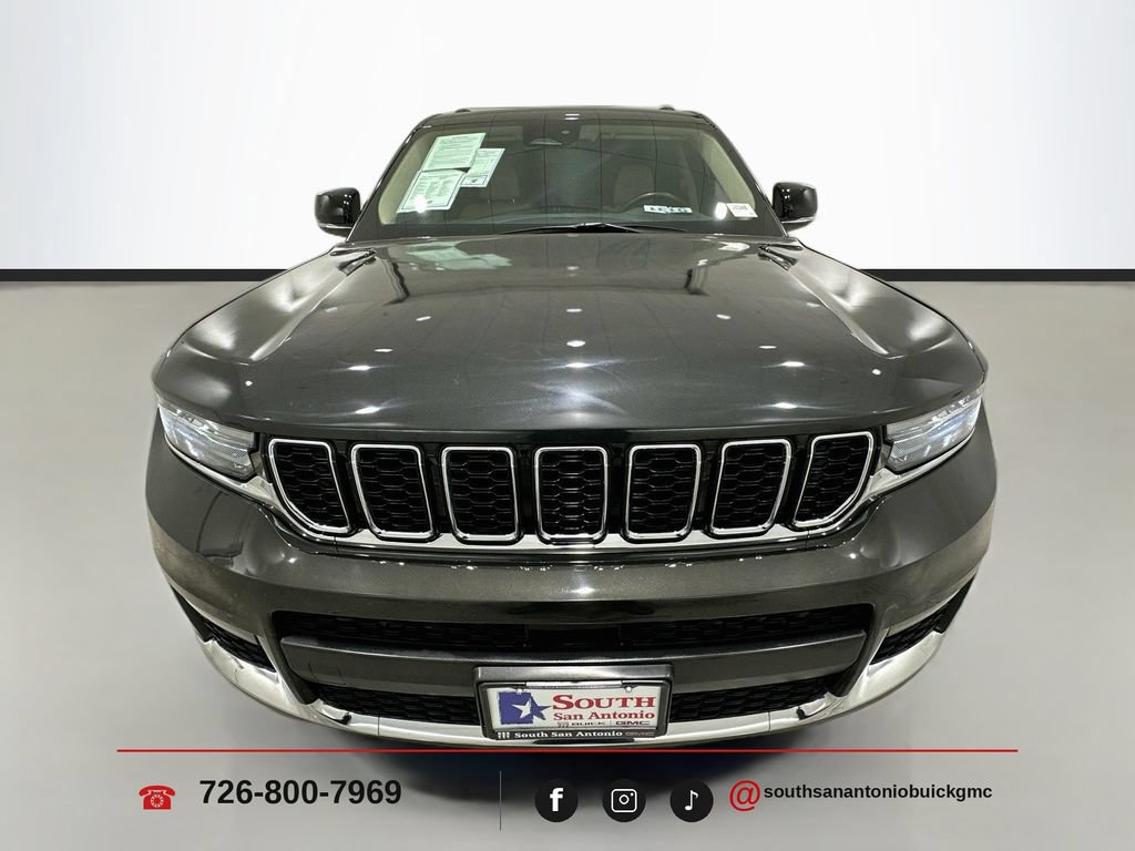 Used 2022 Jeep Grand Cherokee L Limited RWD image 2