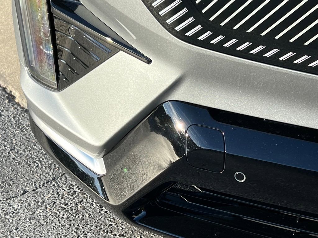 New 2026 Cadillac Optiq Luxury 1 RWD image 28