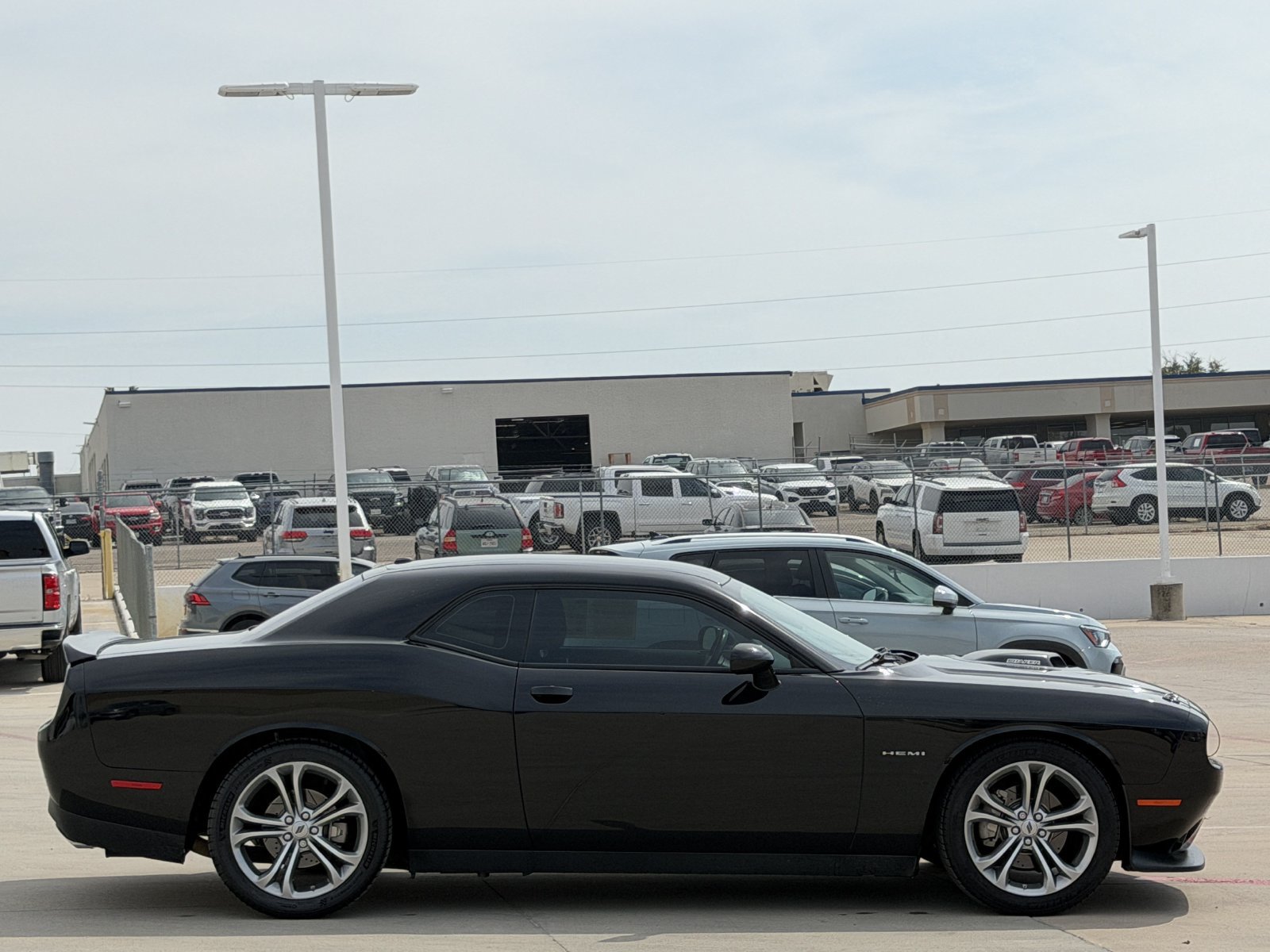 Used 2022 Dodge Challenger R/T w/ Shaker Package RWD image 3
