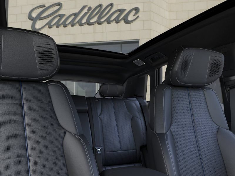 New 2027 Cadillac Lyriq Premium Luxury w/ LPO, Floor Liner Package AWD/4WD image 24