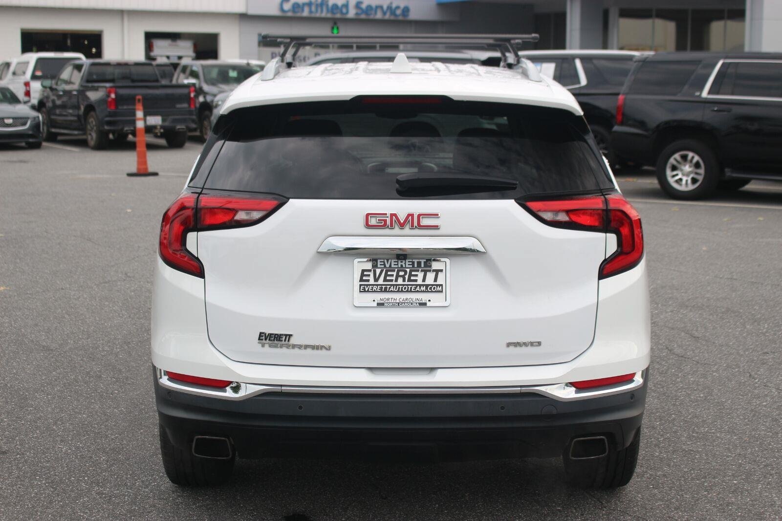 Used 2020 GMC Terrain SLT w/ Preferred Package AWD/4WD image 6
