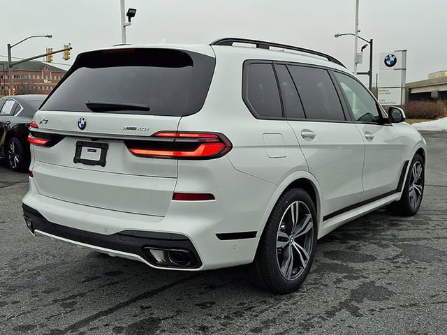 Used 2026 BMW X7 xDrive40i AWD/4WD image 4