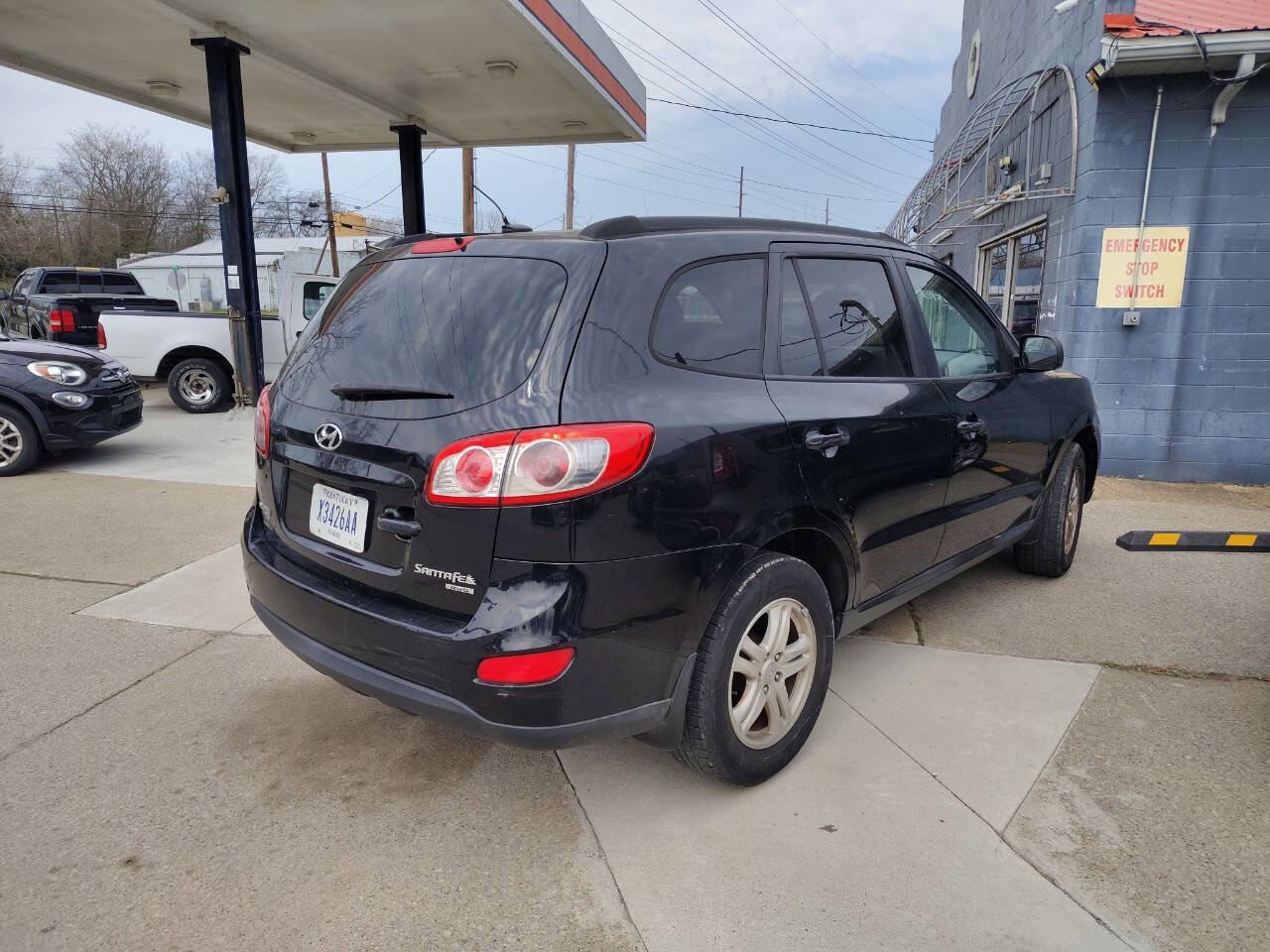 Used 2010 Hyundai Santa Fe GLS image 3