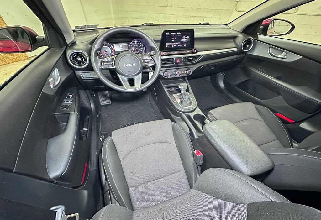 Used 2023 Kia Forte LXS image 12