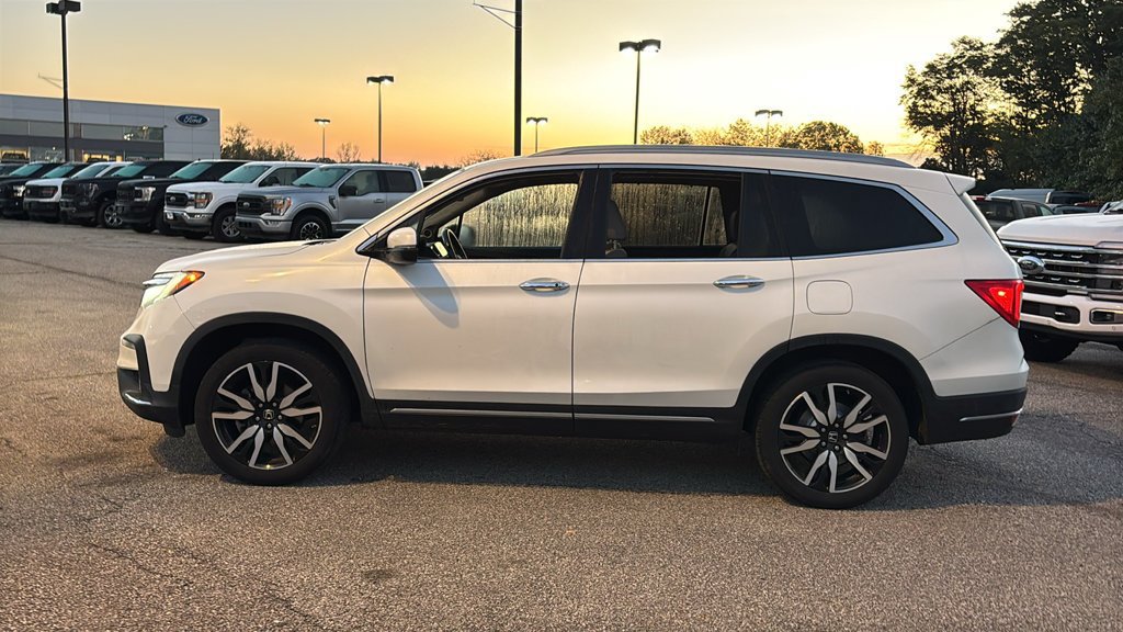 Used 2019 Honda Pilot Touring image 3