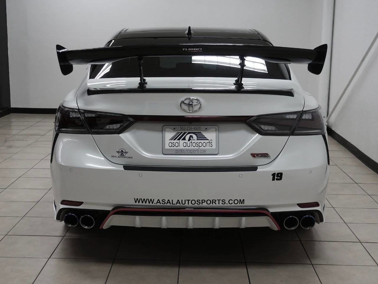 Used 2019 Toyota Camry XSE image 24