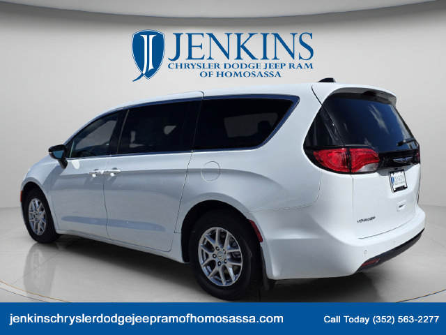 New 2026 Chrysler Voyager LX FWD image 8