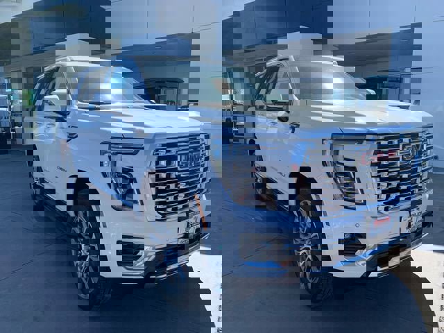 New 2026 GMC Yukon Denali w/ Advanced Technology Package image 4