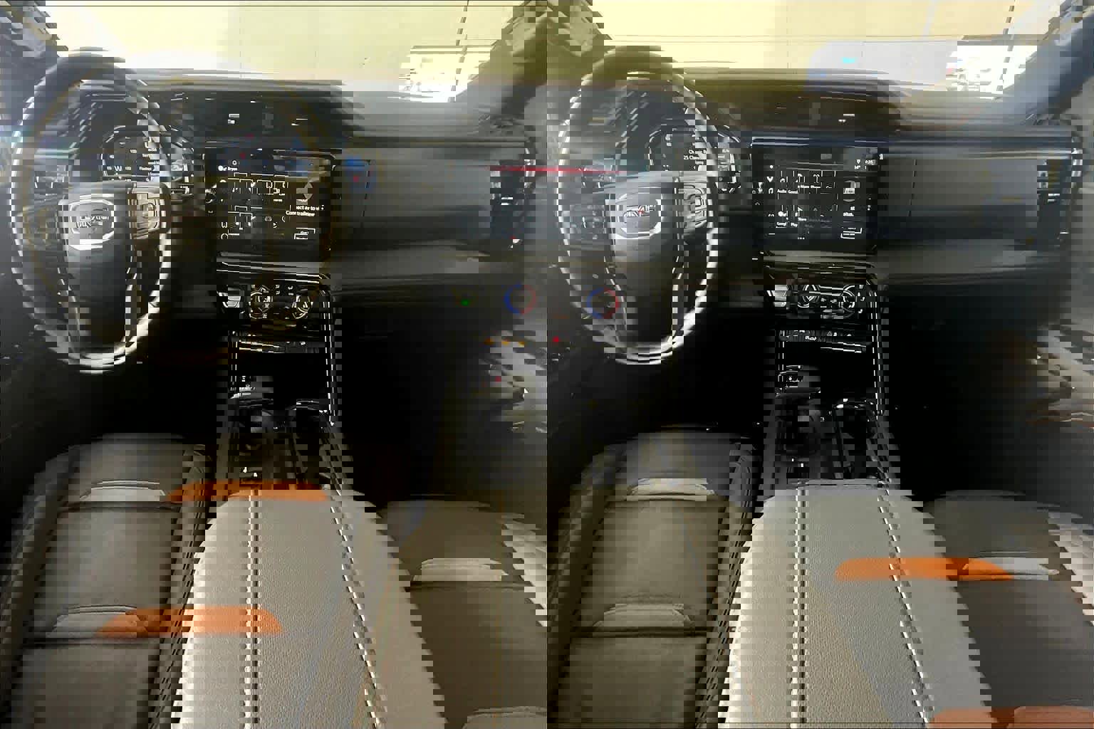 Used 2024 GMC Sierra 1500 AT4 w/ Technology Package image 15