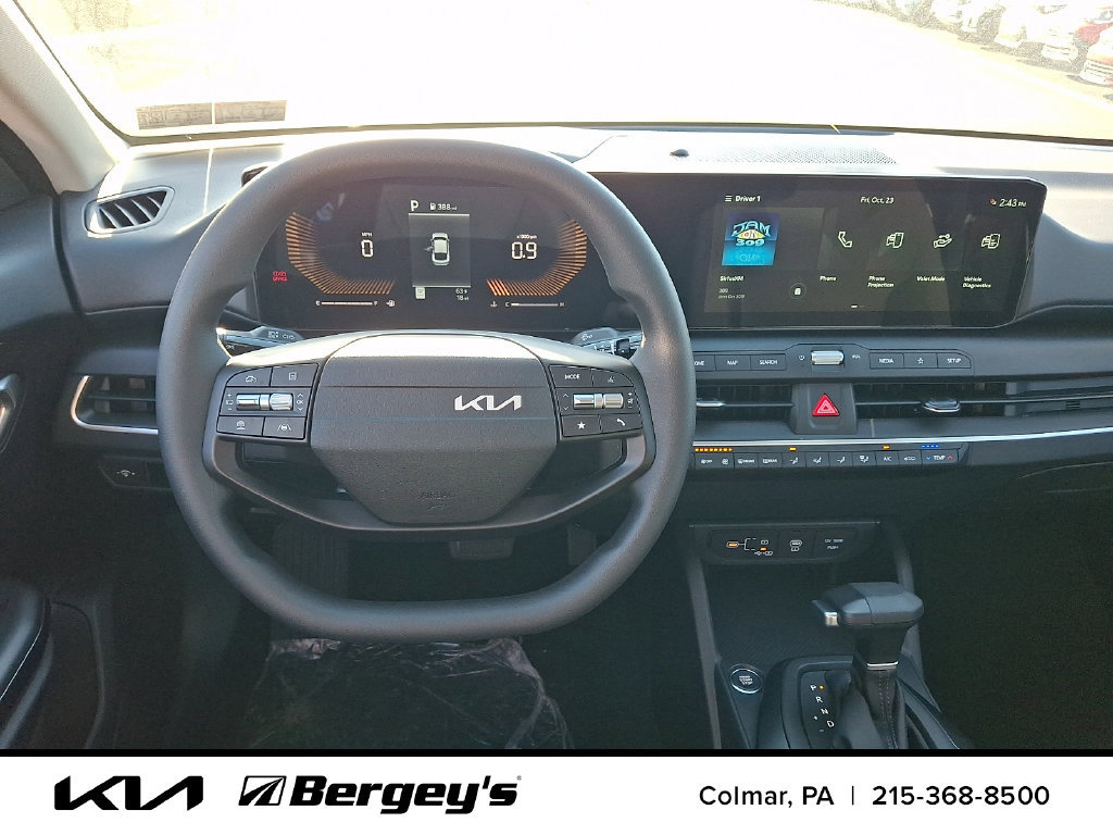 New 2026 Kia K4 FWD image 10