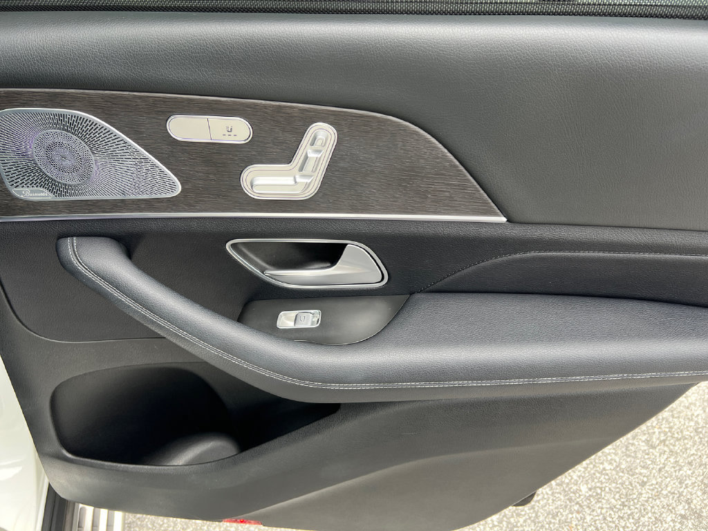 Used 2020 Mercedes-Benz GLS 580 4MATIC image 17