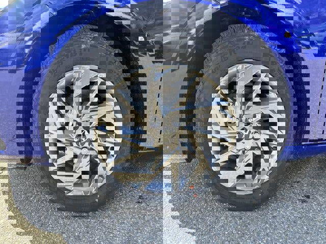 New 2025 Hyundai Elantra Blue image 38