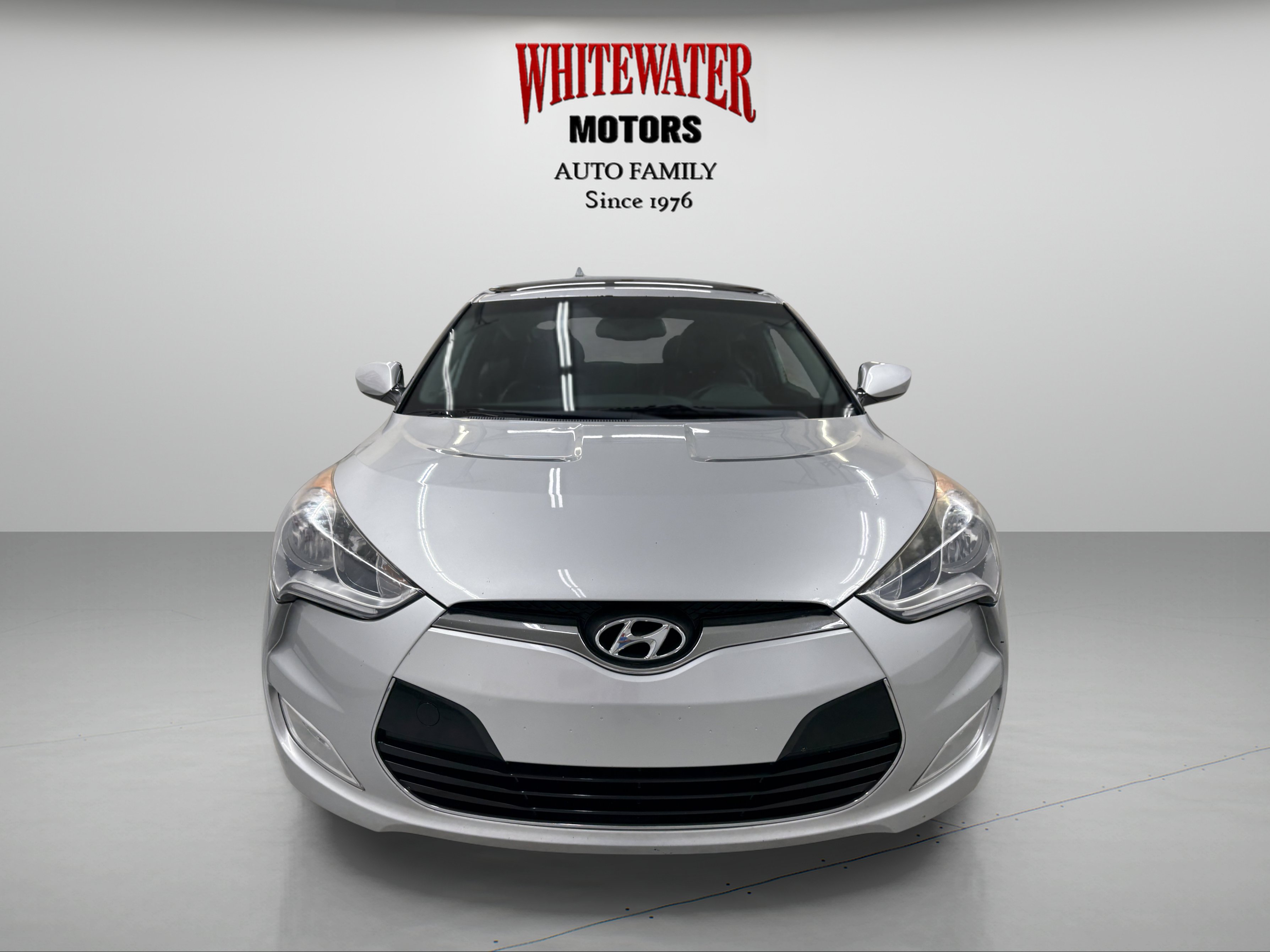 Used 2013 Hyundai Veloster w/ Style Pkg FWD image 6