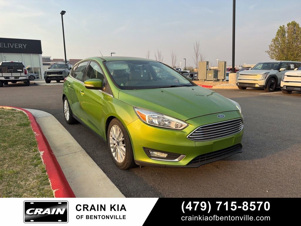 Used 2018 Ford Focus Titanium image 2