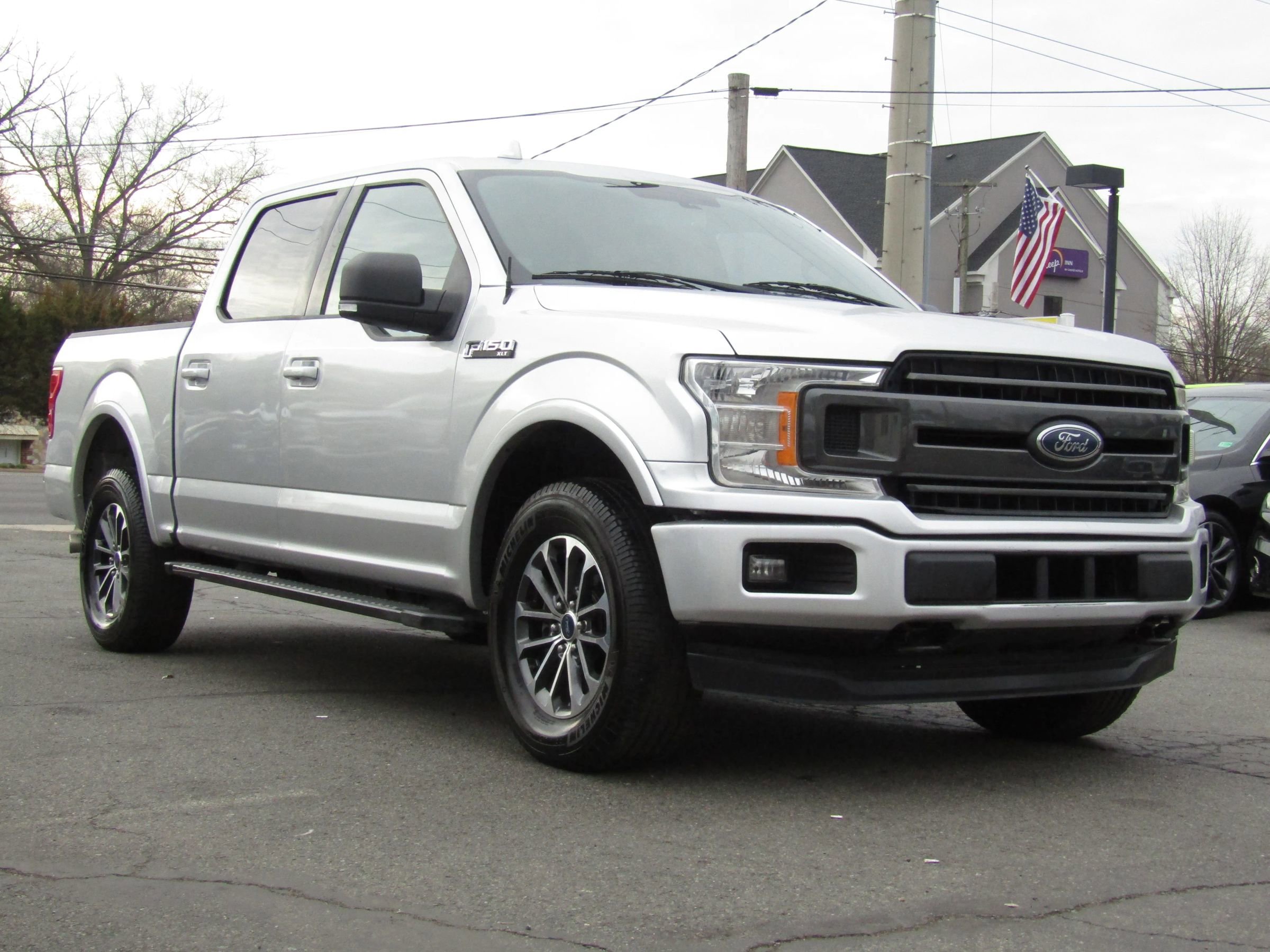 Used 2018 Ford F150 XLT w/ Equipment Group 302A Luxury image 1