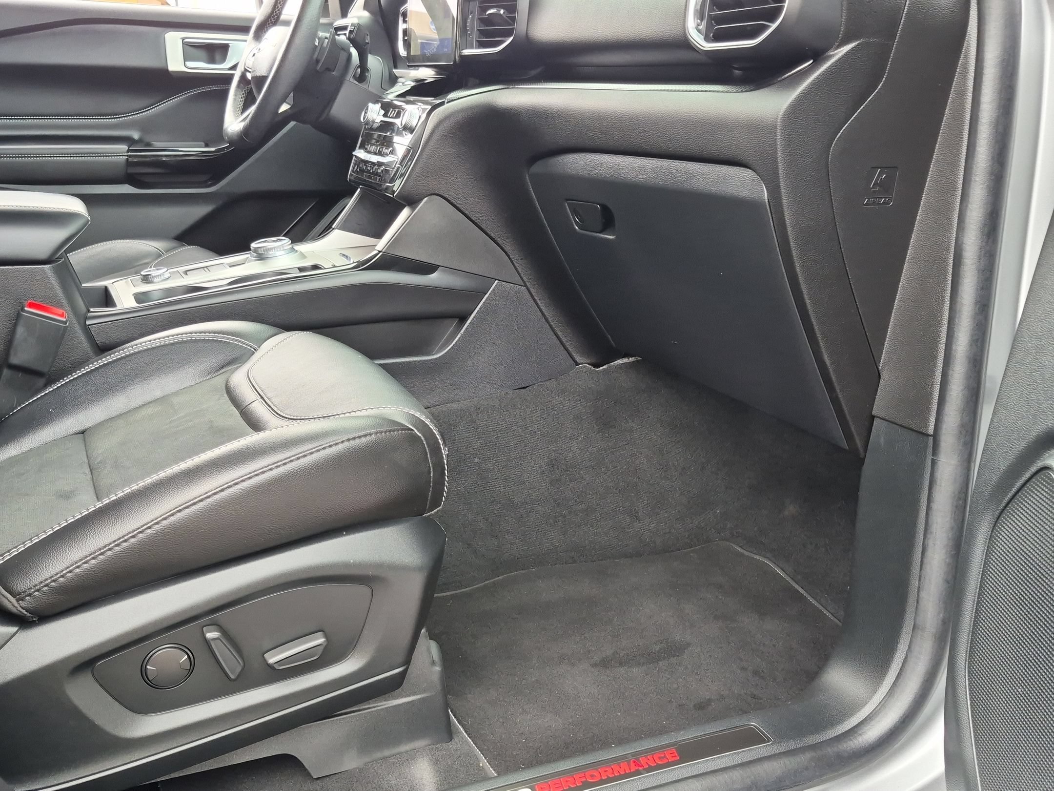 Certified 2022 Ford Explorer ST AWD/4WD image 18