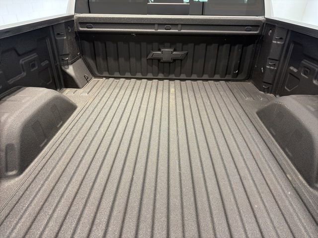 Certified 2022 Chevrolet Silverado 1500 LT AWD/4WD image 9