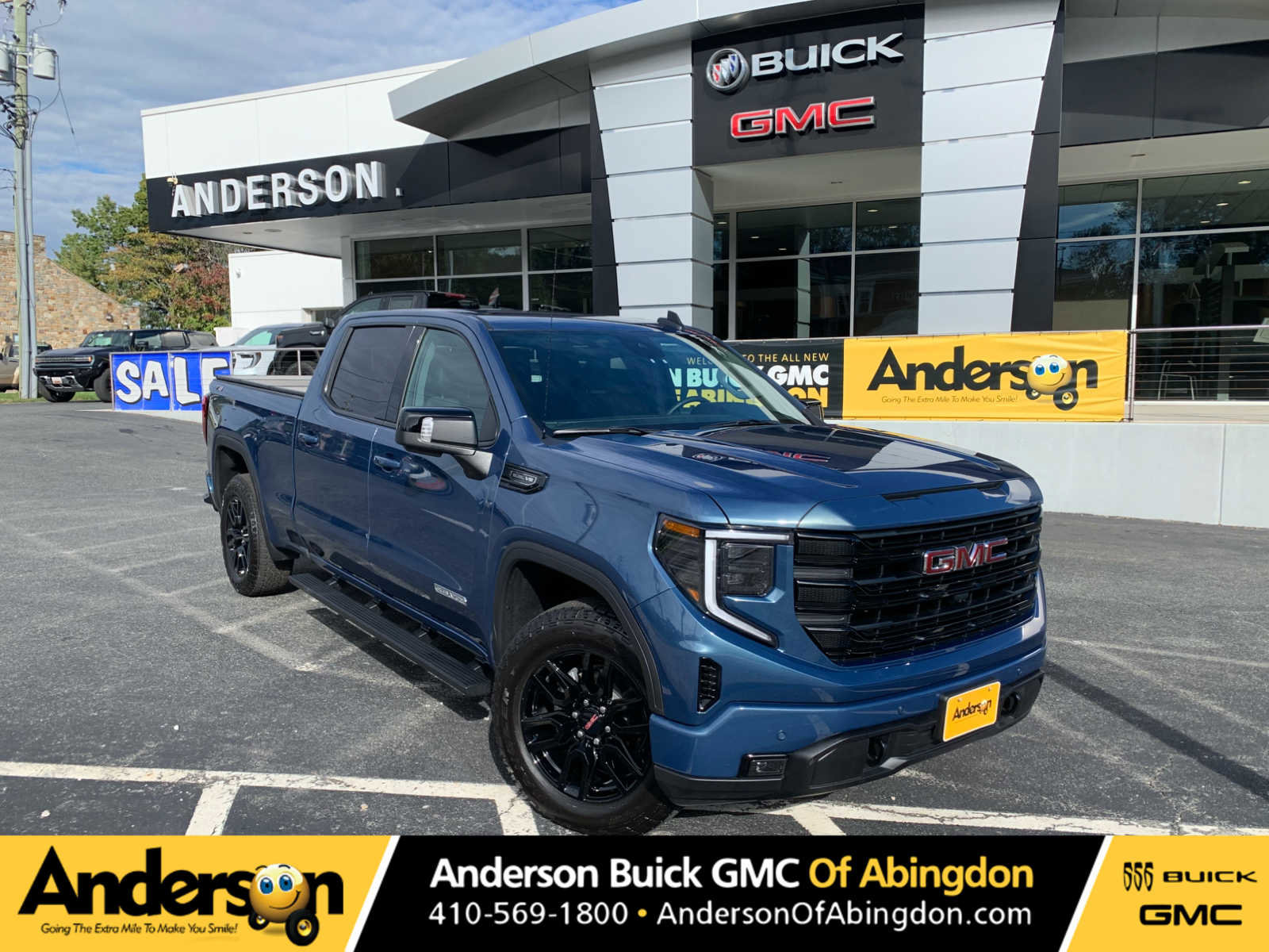 Used 2025 GMC Sierra 1500 Elevation w/ Preferred Package image 1