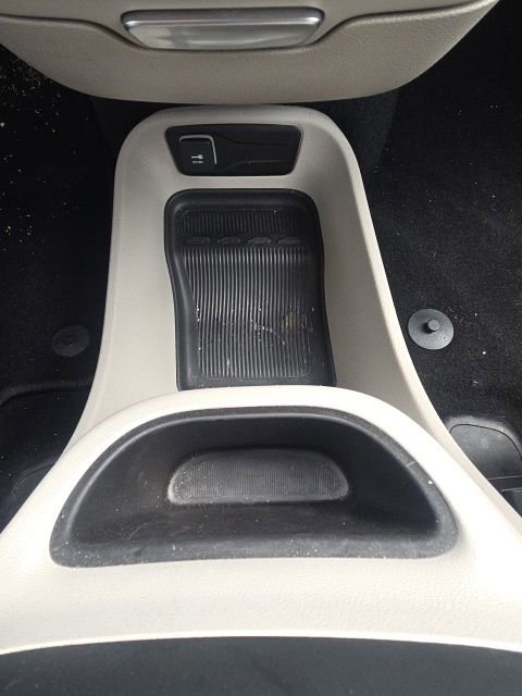 Used 2023 Chrysler Pacifica Touring-L FWD image 39
