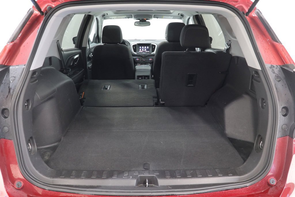 Used 2023 GMC Terrain SLE w/ Driver Convenience Package FWD image 31