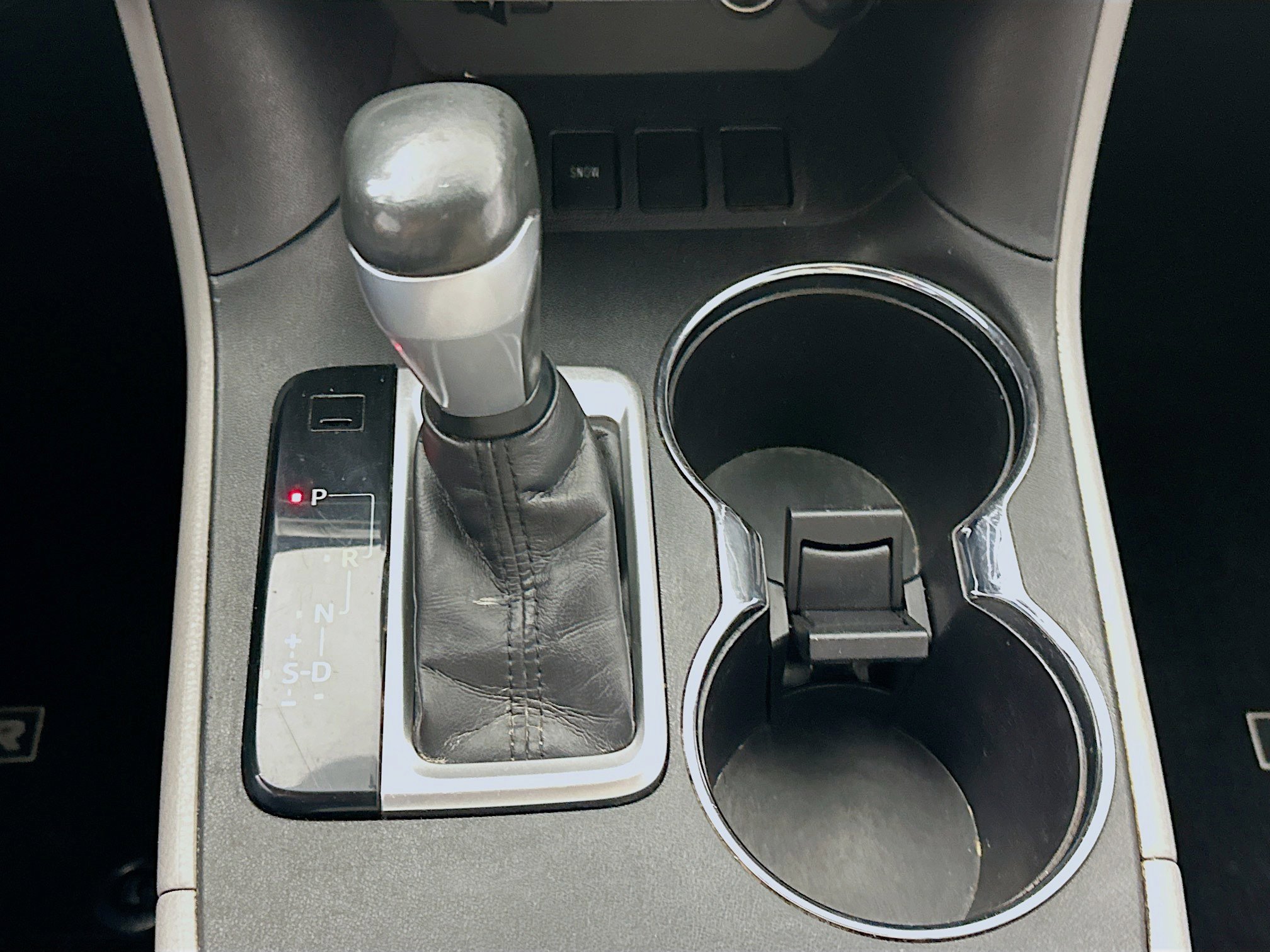 Used 2014 Toyota Highlander Plus FWD image 23