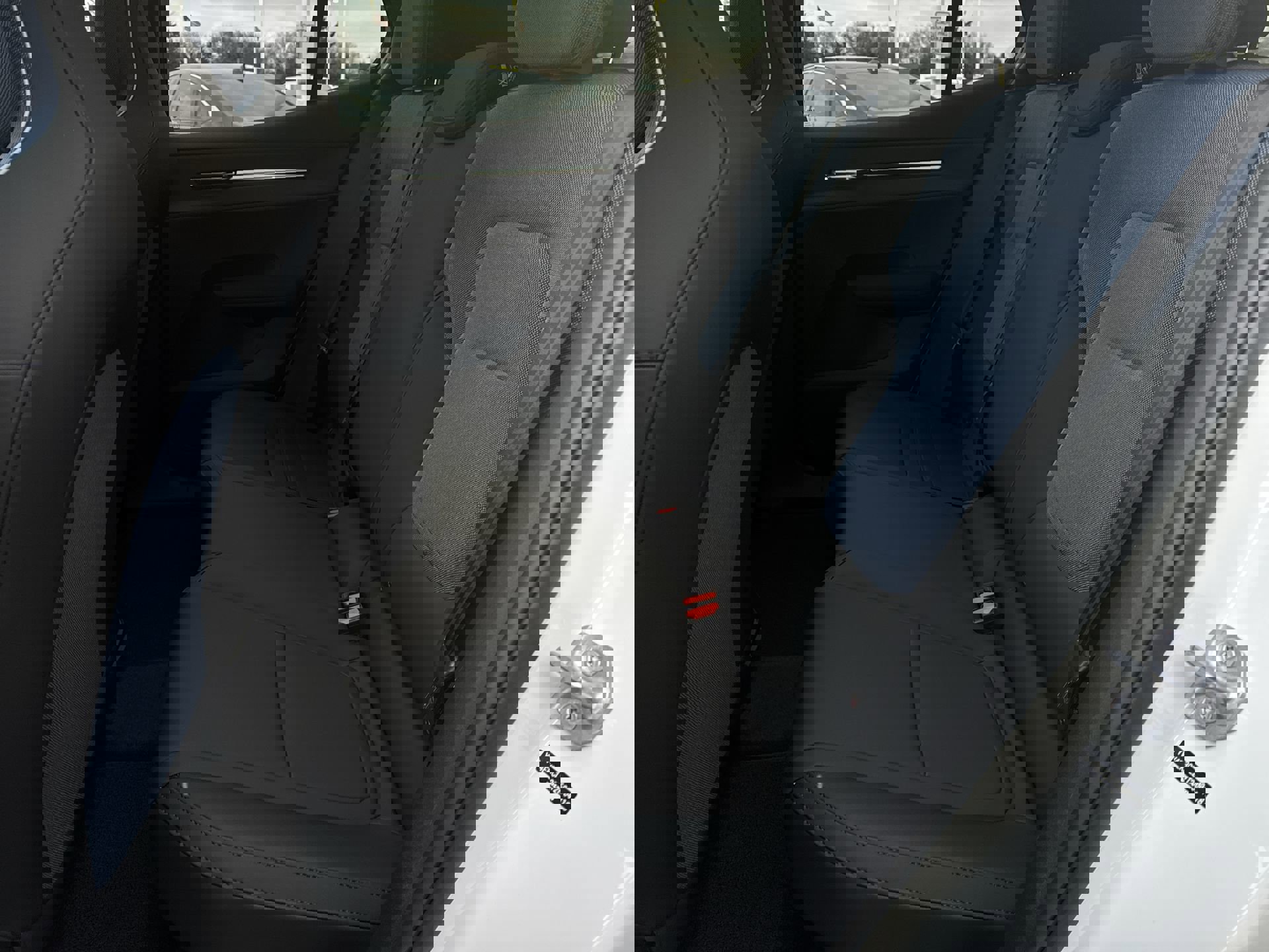 New 2026 Volvo EX30 Cross Country Ultra image 26