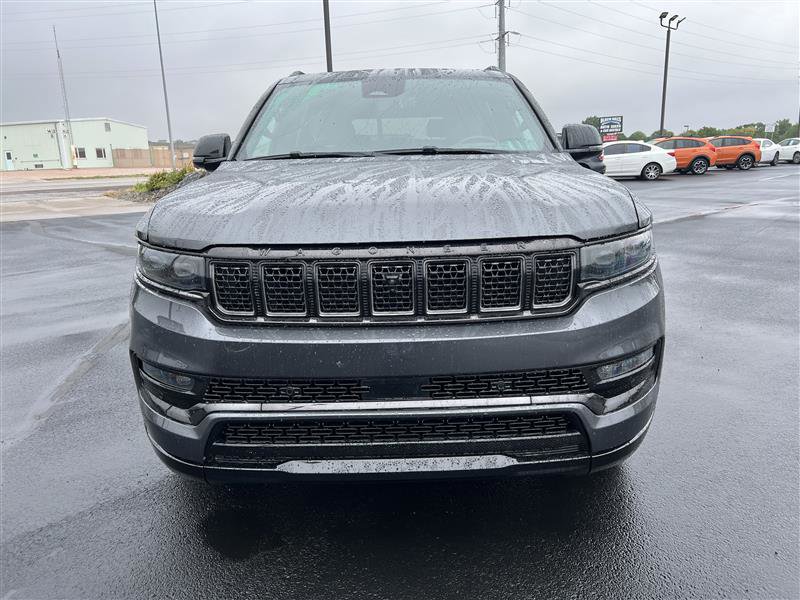 Used 2024 Jeep Grand Wagoneer Series II w/ Quick Order Packagew 28T image 3