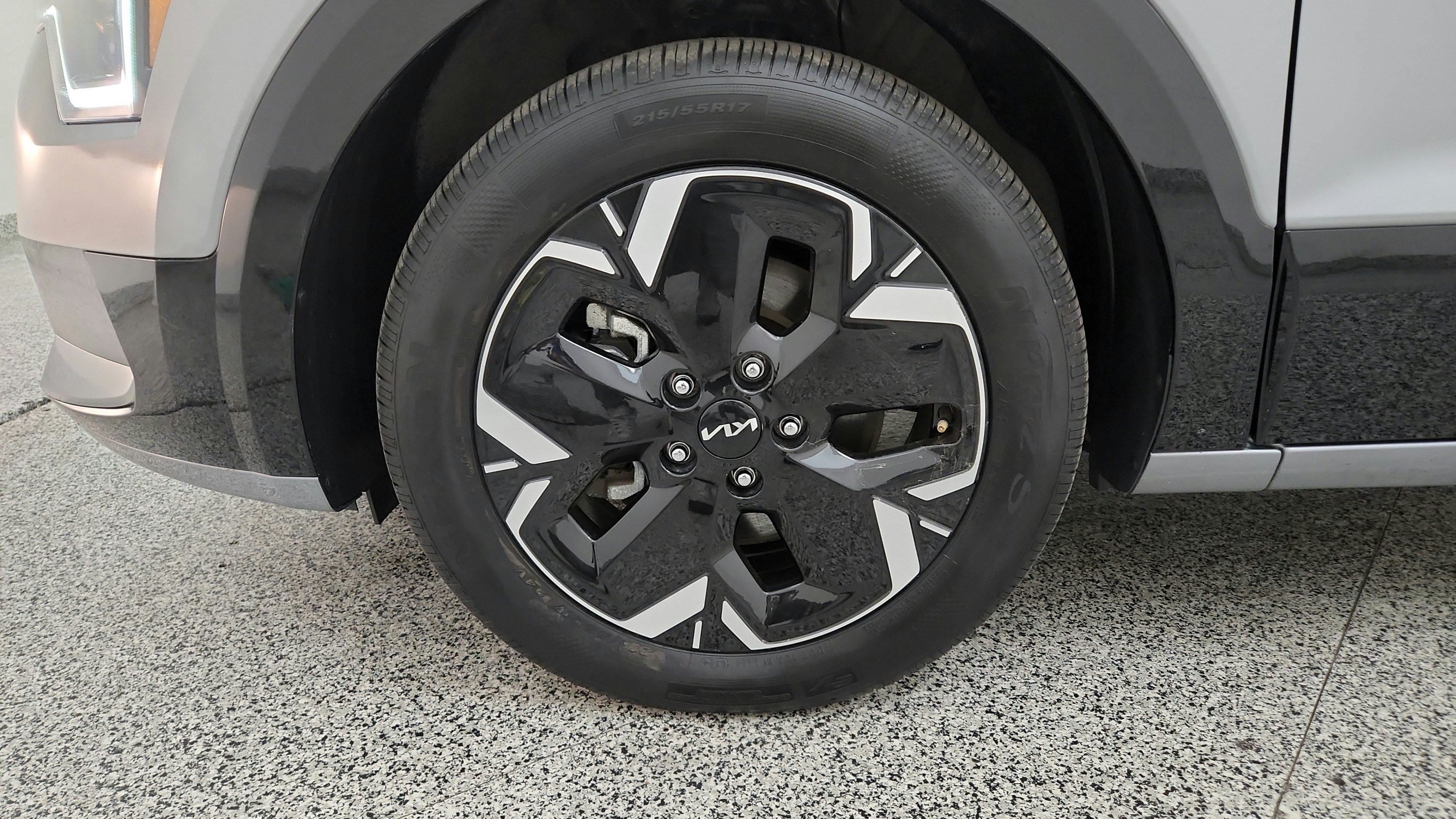 Used 2024 Kia Niro Wind FWD image 38